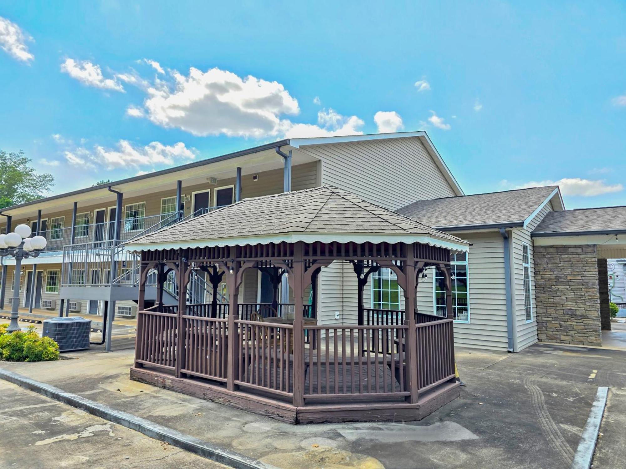 Meriwether Country Inn Warm Springs Eksteriør billede